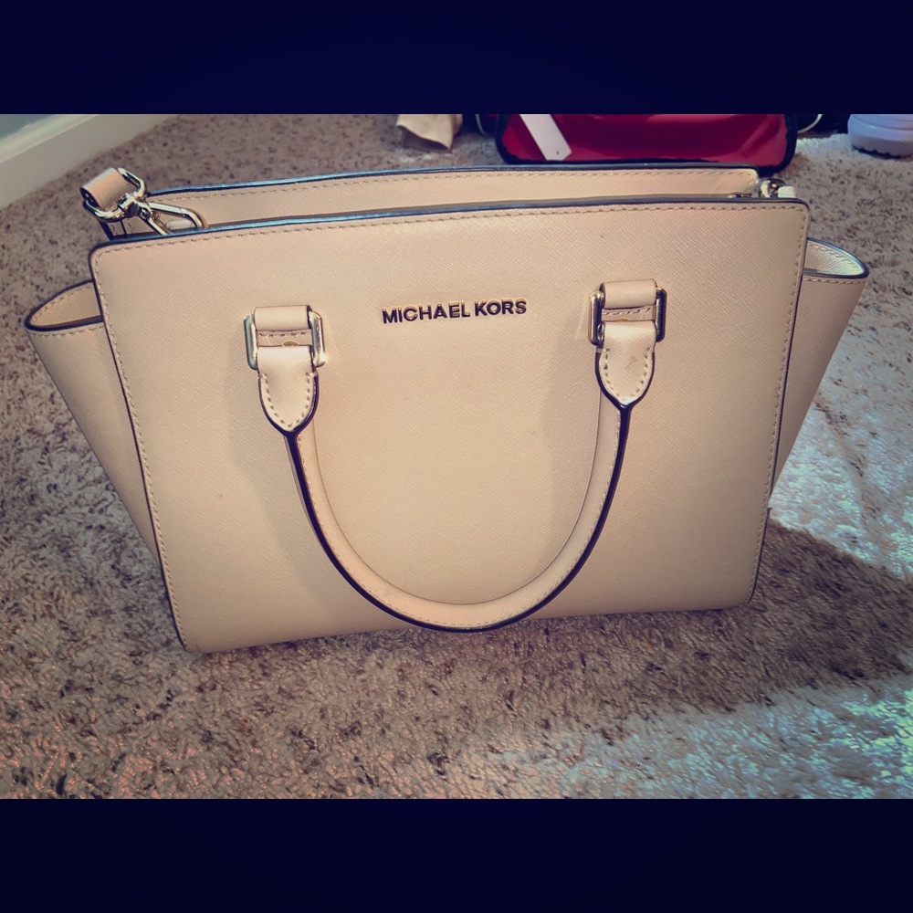 Michael Kors purse